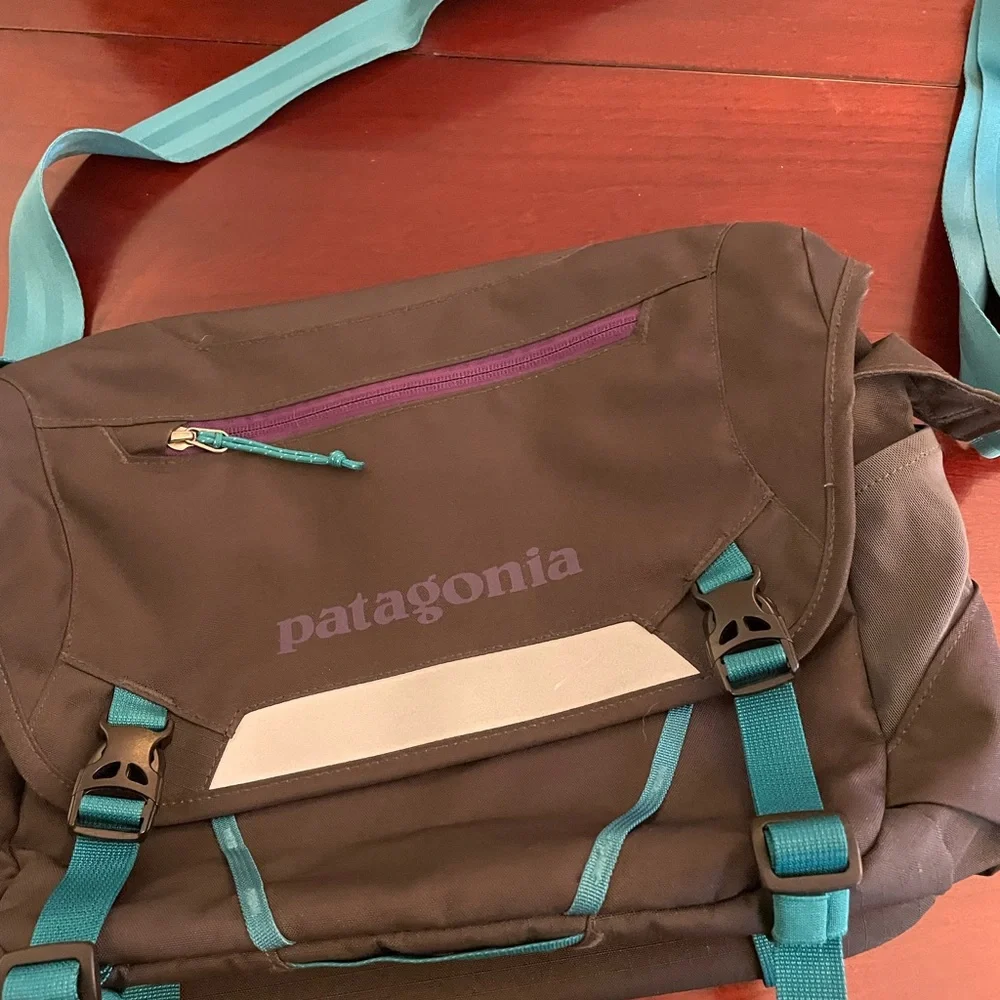Patagonia Black and Teal Shoulder Bag - Picture 3 of 6